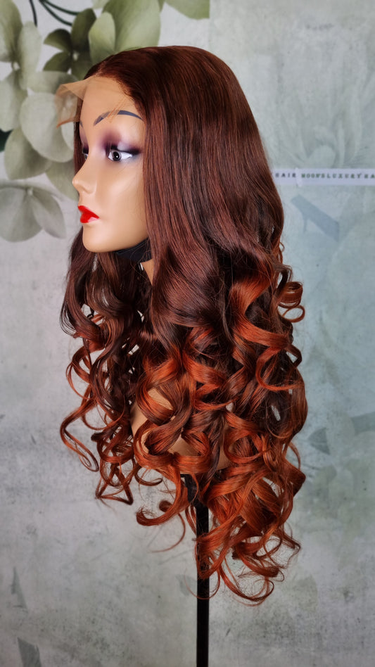 26inch 5 x 5 Bouncy Wig